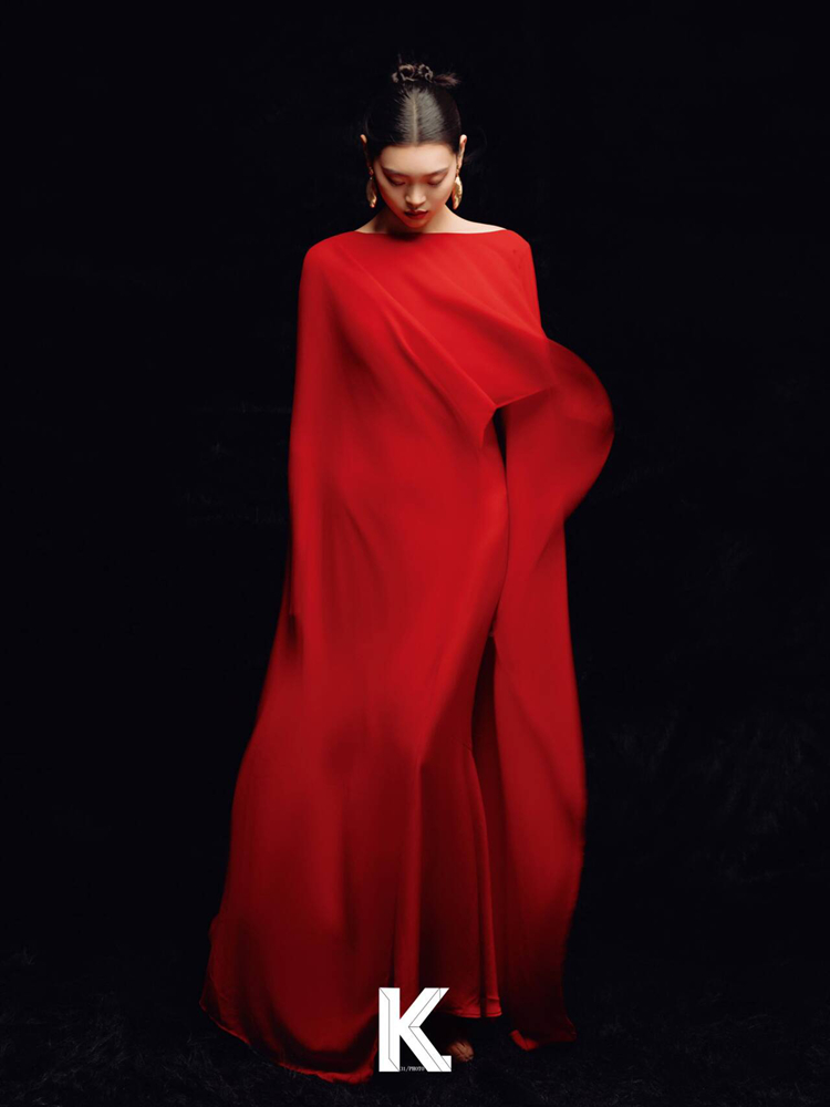 New Ethnic Fashion - 2026年新作ファッション高級レッドエモーションレトロスタジオポートレート写真撮影衣装民族風女性用エスニックステージ衣装