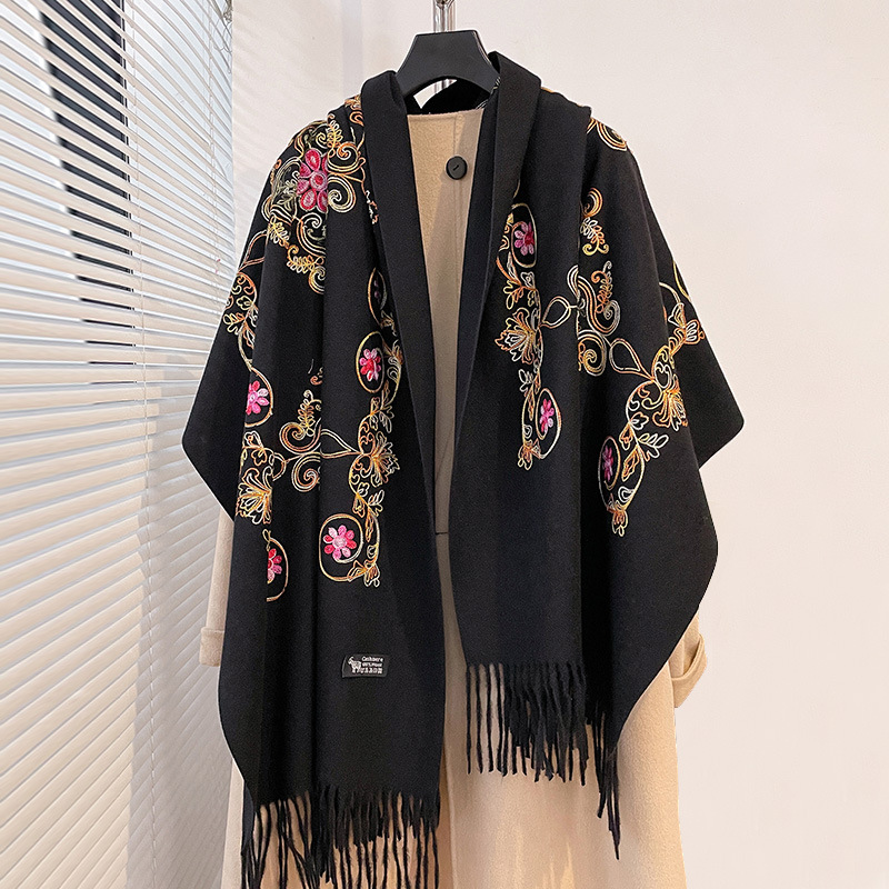 ヴィンテージエスニックスタイル刺繍入りクロークマフラー旅行用 - Go Ethnic Fashion のレビューと価格